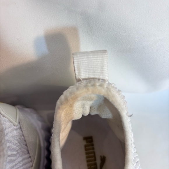 PUMA Sz 9.5 High Top White Textured Sneakers with Rise Gold Buckle Rubber Sole - Picture 5 of 13